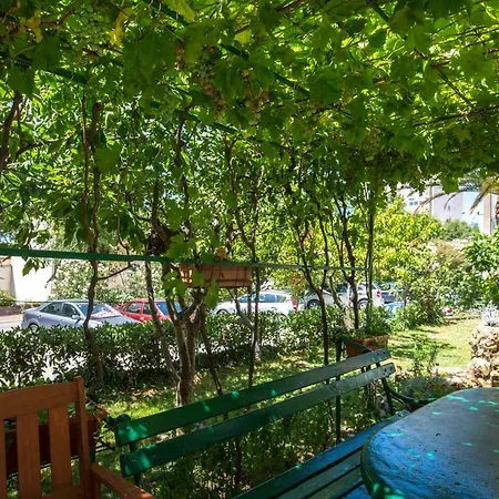 Apartman Mila Апартаменты Макарска