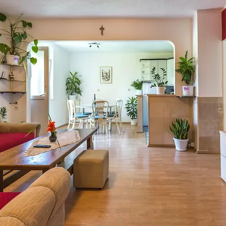 Apartman Mila Апартаменты