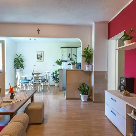 Apartman Mila * Макарска