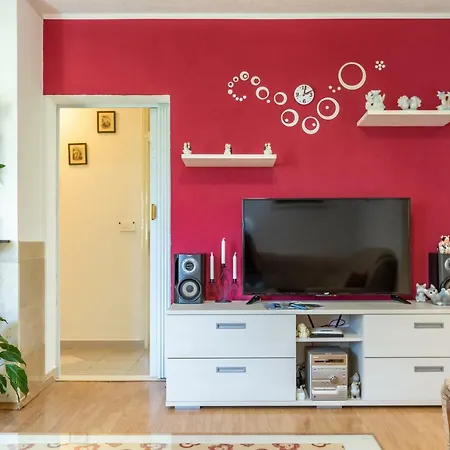 Apartman Mila Апартаменты *
