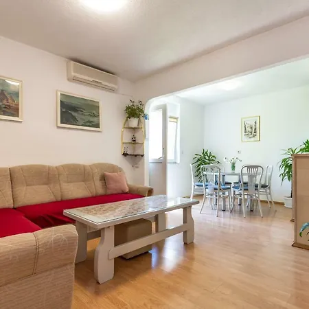 Апартаменты Apartman Mila *